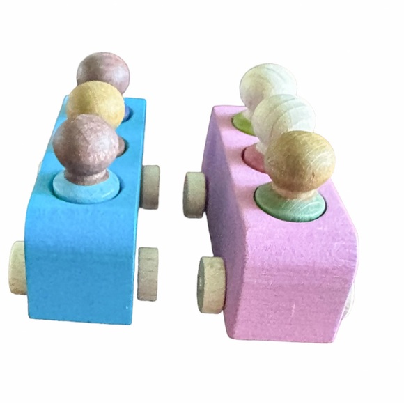 Lubulona Wooden Buses with Peg People set of 2 - Picture 3 of 7